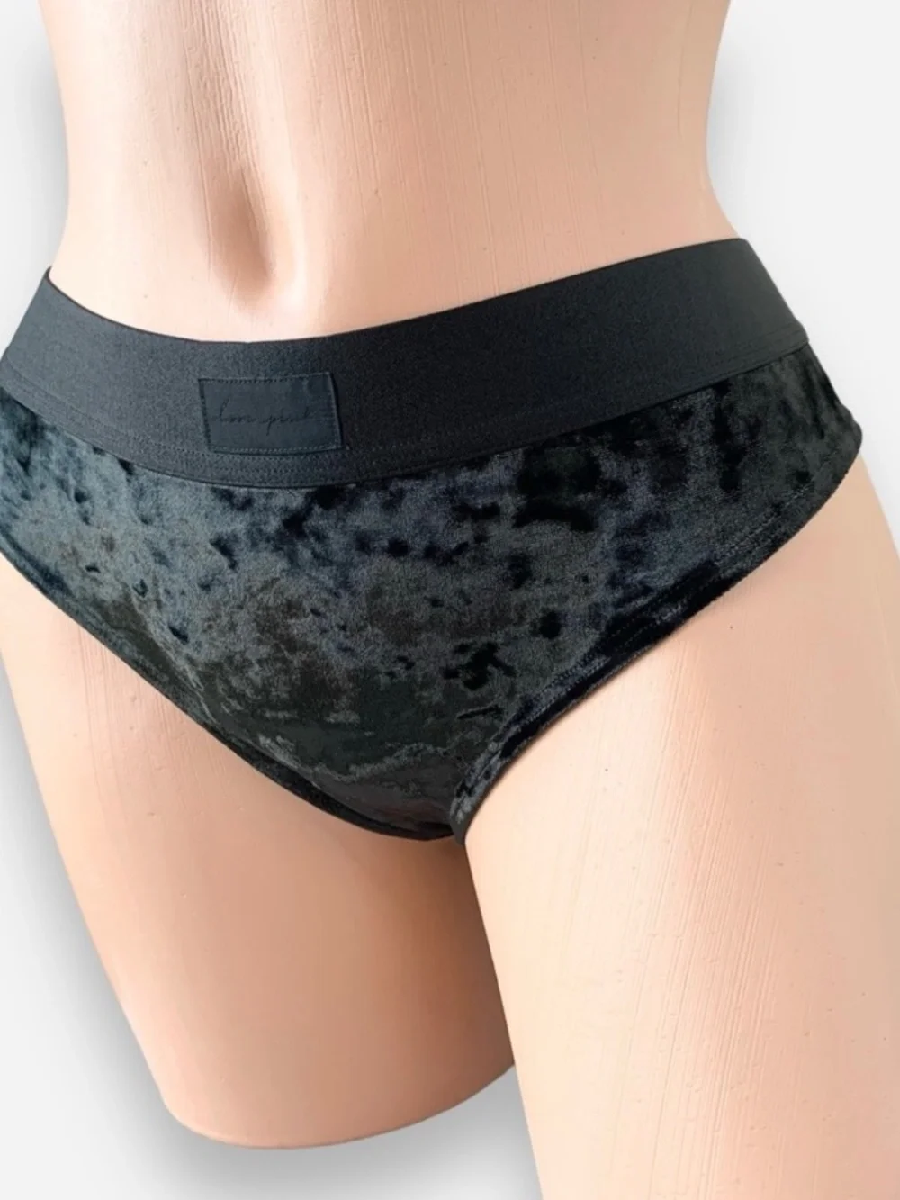 Victoria’s Secret Thong Panties XL New